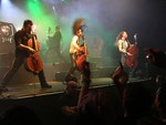Highlight for Album: APOCALYPTICA, ANGELZOOM - MO 11.04.2005